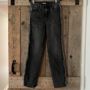 Women’s 4 / 27 GOOD AMERICAN Classic Frayed Outseam Jeans Black GCF0844T EXC